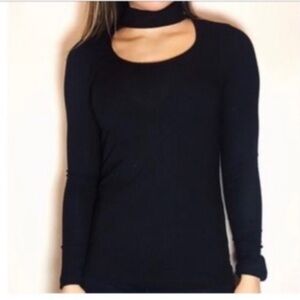 DREW Long-sleeve ribbed top with mock neck and cutout scoop neckline Sz med